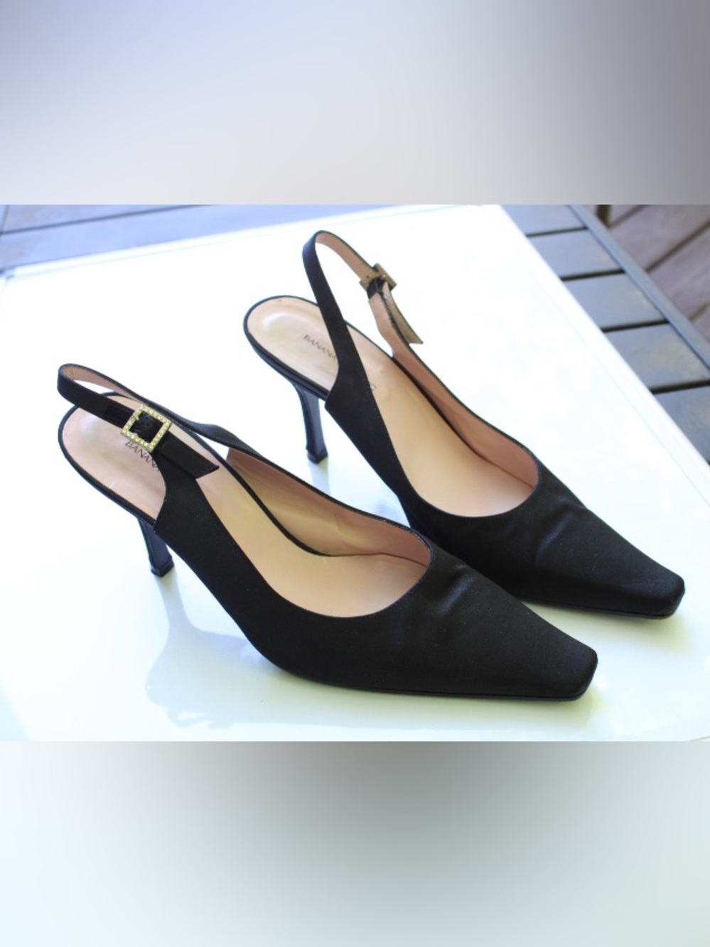 Banana Republic rhinestone sling back pumps Leather lining